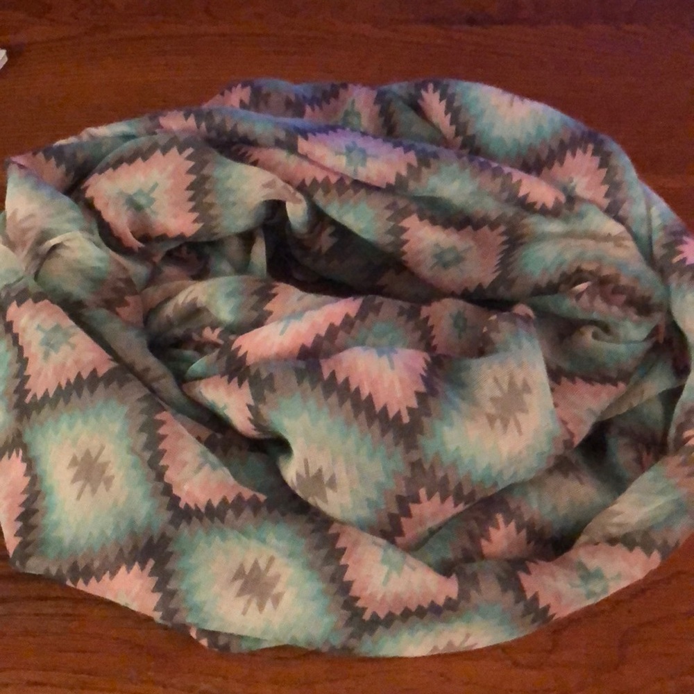 Infinity scarf